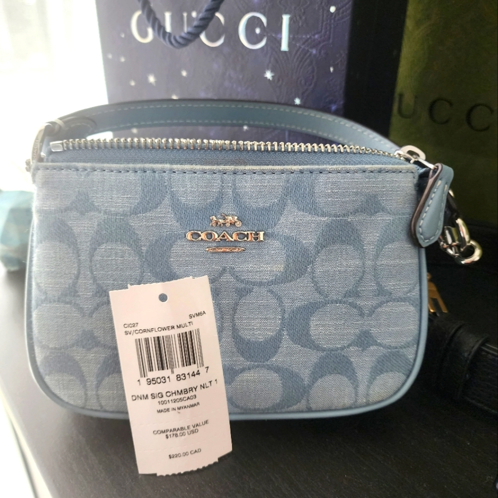 COACH Mini handbag/ wristlet - Picture 1 of 3